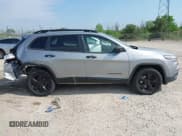 ✅ 2017 Jeep Cherokee Sport • VIN: 1C4PJMAB2HW587863 • Lot: 42463642. Listed on IAAI with 107,108 mi. Free auction sales archive from the USA and detailed vehicle history report at DreamBid. Image 13.