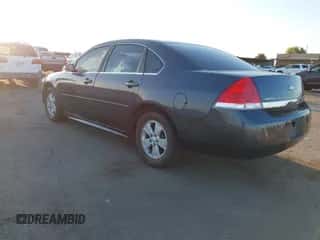 2010 Chevrolet Impala LT z VIN 2G1WB5EN6A1195459, wystawiony jako IAAI lot #43246237 z przebiegiem 240 535 mil mil oraz . Historia ofert i sprzedaży dostępna na DreamBid. Obrazek 3.