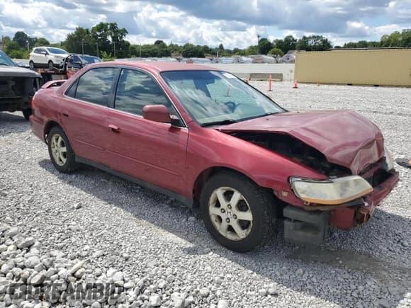 ✅ 2000 Honda Accord SE • VIN: JHMCG5671YC029283 • Lot: 70486995. Listed on Copart with 293,798 mi. Free auction sales archive from the USA and detailed vehicle history report at DreamBid. Image 4.