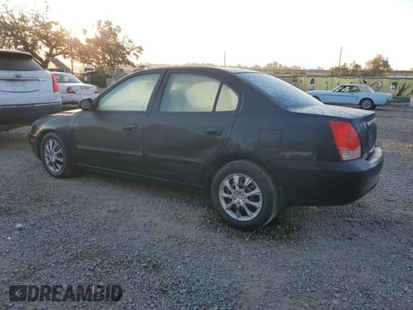 2005 Hyundai Elantra GLS с VIN KMHDN46D35U160552, выставлен на аукционе Copart как лот 83263134 с пробегом Не указан миль и На запчасти • Non repairable. История ставок и продаж доступна на DreamBid. Изображение 2.