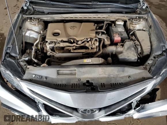 2022 Toyota Camry SE z VIN 4T1G11AK0NU621820, wystawiony jako Copart lot #86604205 z przebiegiem 101 107 mil mil oraz Szkoda całkowita • Salvage title. Historia ofert i sprzedaży dostępna na DreamBid. Obrazek 11.