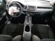 ✅ 2016 Honda HR-V LX • VIN: 3CZRU6H35GM707836 • Lot: 80509365. Wystawiony na Copart z przebiegiem Nie podano. Bezpłatny archiwum sprzedaży aukcyjnych z USA i szczegółowy raport historii pojazdu na DreamBid. Zdjęcie 8.