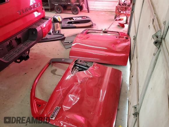 ✅ 2020 Toyota Tundra Platinum • VIN: 5TFAY5F14LX939738 • Lot: 71117745. Listed on Copart with 35,289 mi. Free auction sales archive from the USA and detailed vehicle history report at DreamBid. Image 12.