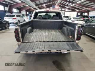 2004 Chevrolet Silverado 1500 Z71 z VIN 2GCEK19T541154216, wystawiony jako Copart lot #72559924 z przebiegiem 150 728 mil mil oraz Nie do naprawy • Non repairable. Historia ofert i sprzedaży dostępna na DreamBid. Obrazek 6.