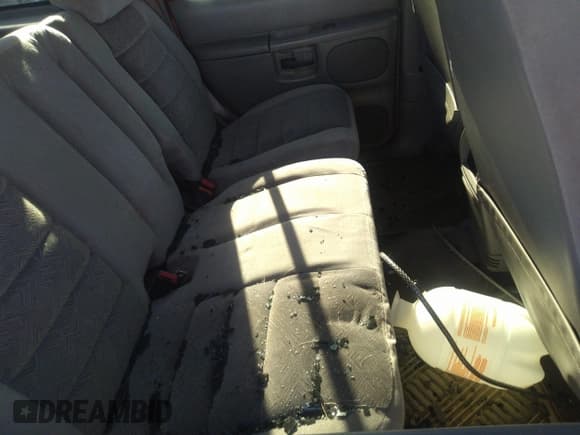 ✅ 2001 Ford Explorer XLT • VIN: 1FMZU73E21ZA04863 • Lot: 41683739. Listed on IAAI with 187,414 mi. Free auction sales archive from the USA and detailed vehicle history report at DreamBid. Image 8.