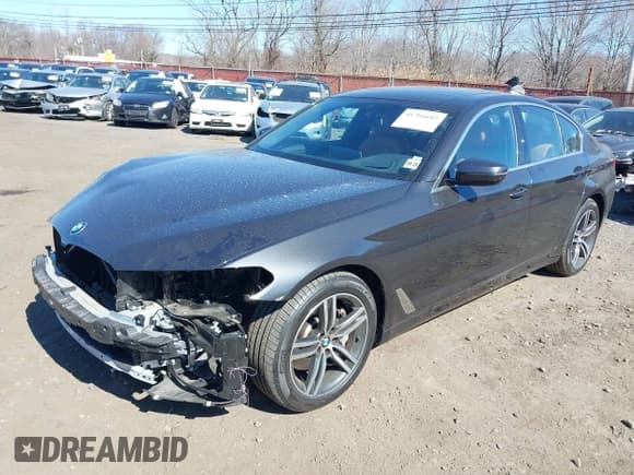 ✅ 2021 BMW 5 Series 530i xDrive • VIN: WBA13BJ05MCF37926 • Lot: 41704102. Listed on IAAI with 22,072 mi. Free auction sales archive from the USA and detailed vehicle history report at DreamBid. Image 2.