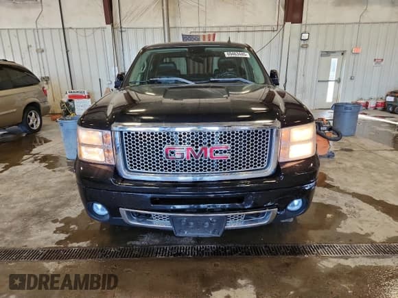✅ 2007 GMC Sierra Denali • VIN: 2GTEK638671636599 • Lot: 69463445. Listed on Copart with 179,184 mi. Free auction sales archive from the USA and detailed vehicle history report at DreamBid. Image 5.