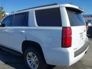 ✅ 2020 Chevrolet Tahoe LT • VIN: 1GNSCBKC0LR195687 • Lot: 42620344. Wystawiony na IAAI z przebiegiem 48 059 mil. Bezpłatny archiwum sprzedaży aukcyjnych z USA i szczegółowy raport historii pojazdu na DreamBid. Zdjęcie 18.