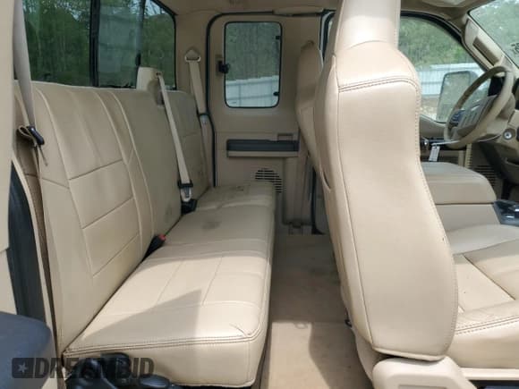 ✅ 2008 Ford F-250 XL • VIN: 1FTSX21R48EB90848 • Lot: 54005595. Listed on Copart with 243,445 mi. Free auction sales archive from the USA and detailed vehicle history report at DreamBid. Image 10.