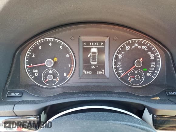 ✅ 2013 Volkswagen Eos Lux • VIN: WVWFW8AH2DV007312 • Lot: 48101295. Listed on Copart with 78,703 mi. Free auction sales archive from the USA and detailed vehicle history report at DreamBid. Image 9.