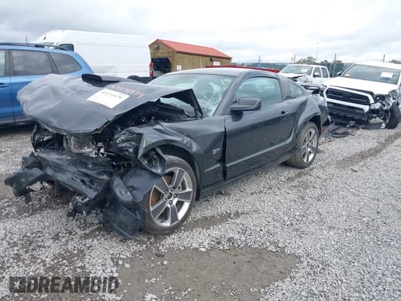 ✅ 2008 Ford Mustang GT Deluxe • VIN: 1ZVHT82H685175733 • Lot: 43274979. Listed on IAAI with 30,231 mi. Free auction sales archive from the USA and detailed vehicle history report at DreamBid. Image 2.