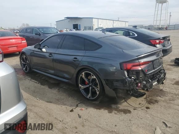 ✅ 2019 Audi RS 5 Sportback • VIN: WUABWCF55KA900937 • Lot: 49071864. Wystawiony na Copart z przebiegiem 37 319 mil. Bezpłatny archiwum sprzedaży aukcyjnych z USA i szczegółowy raport historii pojazdu na DreamBid. Zdjęcie 2.