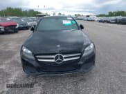 ✅ 2018 Mercedes-Benz C 300 • VIN: WDDWF4JB7JR312934 • Lot: 41590598. Wystawiony na IAAI z przebiegiem 94 088 mil. Bezpłatny archiwum sprzedaży aukcyjnych z USA i szczegółowy raport historii pojazdu na DreamBid. Zdjęcie 13.