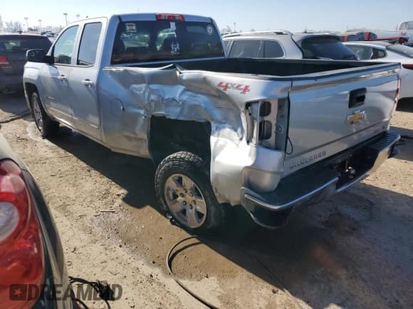 ✅ 2015 Chevrolet Silverado 1500 LT • VIN: 1GCVKREH2FZ293486 • Лот: 46230824. Опубликован ранее на Copart с пробегом 219 944 миль. Бесплатный доступ к архиву аукционных продаж из США и подробный отчёт об истории автомобиля на DreamBid. Изображение 2.