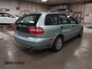 ✅ 2003 Volvo V40 • VIN: YV1VW27543F984041 • Lot: 41052585. Listed on IAAI with 193,165 mi. Free auction sales archive from the USA and detailed vehicle history report at DreamBid. Image 4.