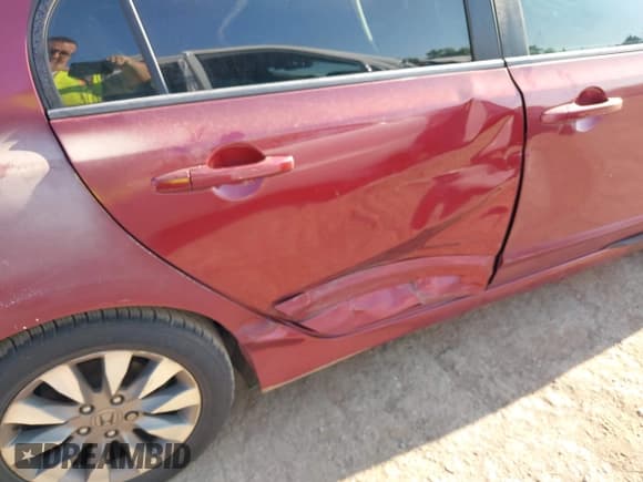 ✅ 2010 Honda Civic EX-L • VIN: 2HGFA1F97AH525638 • Lot: 43210703. Listed on IAAI with 165,909 mi. Free auction sales archive from the USA and detailed vehicle history report at DreamBid. Image 6.