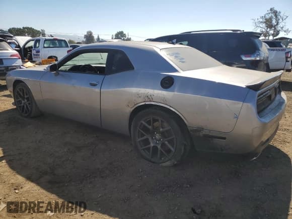 ✅ 2017 Dodge Challenger T/A 392 • VIN: 2C3CDZFJ6HH514646 • Lot: 73401334. Wystawiony na Copart z przebiegiem 63 632 mil. Bezpłatny archiwum sprzedaży aukcyjnych z USA i szczegółowy raport historii pojazdu na DreamBid. Zdjęcie 2.
