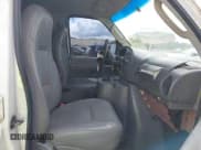 ✅ 2005 Ford Econoline Cargo • VIN: 1FTRE14W95HA96782 • Lot: 43407320. Wystawiony na IAAI z przebiegiem 170 277 mil. Bezpłatny archiwum sprzedaży aukcyjnych z USA i szczegółowy raport historii pojazdu na DreamBid. Zdjęcie 5.