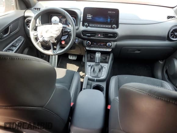 ✅ 2023 Hyundai Kona • VIN: KM8KH3AC8PU008874 • Лот: 67055144. Опубликован ранее на Copart с пробегом 14 631 миль. Бесплатный доступ к архиву аукционных продаж из США и подробный отчёт об истории автомобиля на DreamBid. Изображение 8.