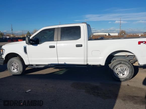 ✅ 2021 Ford F-250 XLT • VIN: 1FT7W2BN3MED02764 • Lot: 43714334. Listed on IAAI with 126,929 mi. Free auction sales archive from the USA and detailed vehicle history report at DreamBid. Image 14.