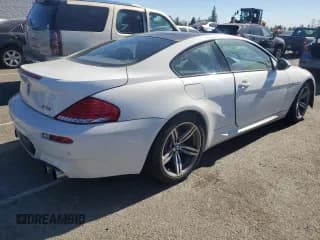✅ 2010 BMW M6 • VIN: WBSEH9C52ACY25220 • Lot: 80767324. Wystawiony na Copart z przebiegiem Nie podano. Bezpłatny archiwum sprzedaży aukcyjnych z USA i szczegółowy raport historii pojazdu na DreamBid. Zdjęcie 3.