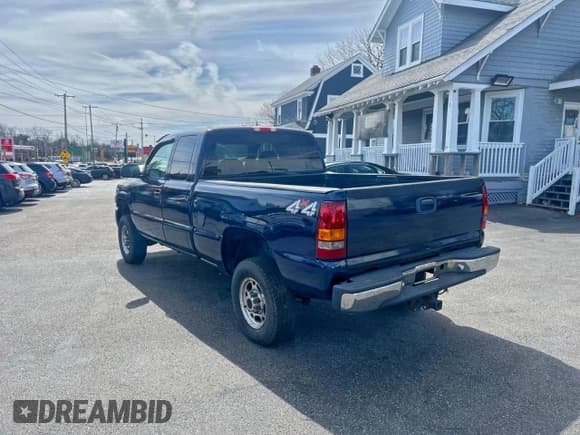 ✅ 2007 GMC Sierra 2500HD SLE1 • VIN: 1GTHK29U77E196112 • Лот: 95877135. Опубликован ранее на Copart с пробегом 134 676 миль. Бесплатный доступ к архиву аукционных продаж из США и подробный отчёт об истории автомобиля на DreamBid. Изображение 3.
