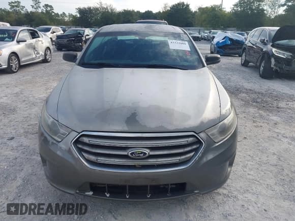 ✅ 2013 Ford Police Interceptor • VIN: 1FAHP2M8XDG126749 • Lot: 43332080. Wystawiony na IAAI z przebiegiem 131 600 mil. Bezpłatny archiwum sprzedaży aukcyjnych z USA i szczegółowy raport historii pojazdu na DreamBid. Zdjęcie 12.