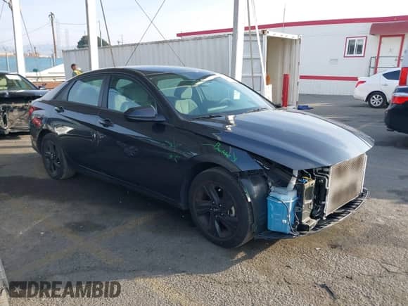 2022 Hyundai Elantra SEL with VIN 5NPLM4AG1NH054440, listed as a IAAI auction lot 41473308 with 39,064 mi miles and . Bid and sale history available at DreamBid. Image 1.