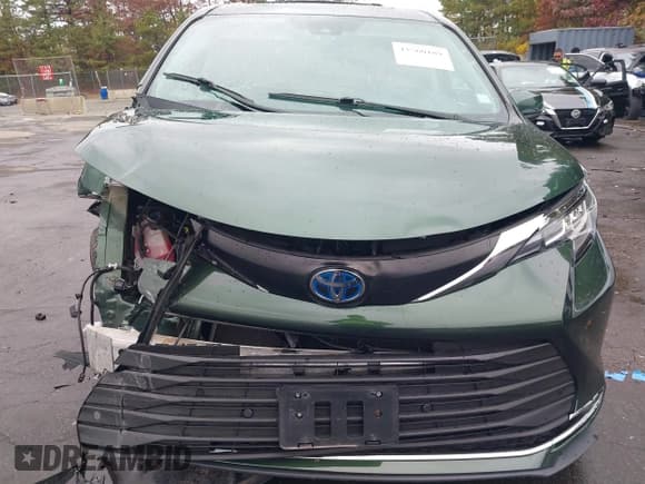 ✅ 2022 Toyota Sienna XLE • VIN: 5TDJRKEC0NS082647 • Lot: 43560189. Wystawiony na IAAI z przebiegiem 57 688 mil. Bezpłatny archiwum sprzedaży aukcyjnych z USA i szczegółowy raport historii pojazdu na DreamBid. Zdjęcie 11.