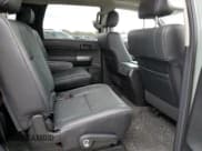 ✅ 2021 Toyota Sequoia TRD Pro • VIN: 5TDEY5B19MS186271 • Lot: 77642514. Wystawiony na Copart z przebiegiem 44 172 mil. Bezpłatny archiwum sprzedaży aukcyjnych z USA i szczegółowy raport historii pojazdu na DreamBid. Zdjęcie 10.