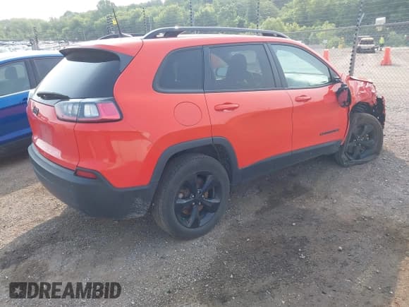 ✅ 2021 Jeep Cherokee Latitude Plus • VIN: 1C4PJMLB8MD123639 • Lot: 42464208. Listed on IAAI with 82,662 mi. Free auction sales archive from the USA and detailed vehicle history report at DreamBid. Image 4.