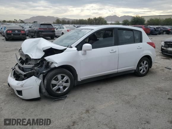 ✅ 2007 Nissan Versa SL • VIN: 3N1BC13E87L378757 • Lot: 92487875. Listed on Copart with 193,908 mi. Free auction sales archive from the USA and detailed vehicle history report at DreamBid. Image 1.