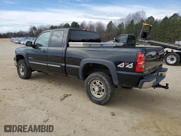 ✅ 2007 Chevrolet Silverado 2500HD Work Truck • VIN: 1GCHK29U67E148620 • Lot: 43697424. Listed on Copart with 336,913 mi. Free auction sales archive from the USA and detailed vehicle history report at DreamBid. Image 2.
