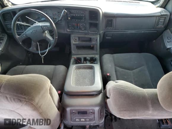 ✅ 2005 Chevrolet Silverado 1500 LS • VIN: 2GCEC13T251116577 • Лот: 77739404. Опубликован ранее на Copart с пробегом 214 491 миль. Бесплатный доступ к архиву аукционных продаж из США и подробный отчёт об истории автомобиля на DreamBid. Изображение 8.