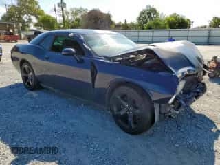 2013 Dodge Challenger SXT z VIN 2C3CDYAG6DH663428, wystawiony jako Copart lot #82074155 z przebiegiem 144 060 mil mil oraz Szkoda całkowita • Salvage title. Historia ofert i sprzedaży dostępna na DreamBid. Obrazek 4.