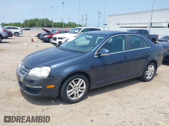✅ 2006 Volkswagen Jetta 1.9L TDI • VIN: 3VWDT81K96M024887 • Lot: 42313682. Listed on IAAI with 273,845 mi. Free auction sales archive from the USA and detailed vehicle history report at DreamBid. Image 2.