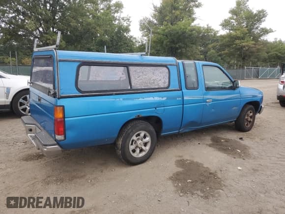 ✅ 1996 Nissan Frontier XE • VIN: 1N6SD16S0TC355813 • Лот: 71358195. Опубликован ранее на Copart с пробегом 234 462 миль. Бесплатный доступ к архиву аукционных продаж из США и подробный отчёт об истории автомобиля на DreamBid. Изображение 3.