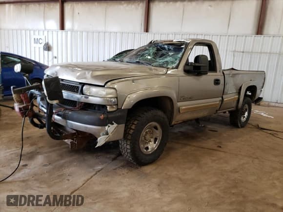 ✅ 2001 Chevrolet Silverado 2500HD LS • VIN: 1GCHK24131E276379 • Lot: 60197055. Wystawiony na Copart z przebiegiem Nie podano. Bezpłatny archiwum sprzedaży aukcyjnych z USA i szczegółowy raport historii pojazdu na DreamBid. Zdjęcie 1.