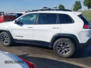 ✅ 2020 Jeep Cherokee Latitude • VIN: 1C4PJMCX0LD607816 • Lot: 43436273. Listed on IAAI with 110,333 mi. Free auction sales archive from the USA and detailed vehicle history report at DreamBid. Image 14.