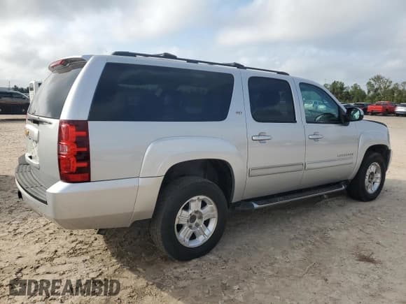 ✅ 2013 Chevrolet Suburban LT • VIN: 1GNSKJE75DR156736 • Lot: 79581474. Wystawiony na Copart z przebiegiem 77 578 mil. Bezpłatny archiwum sprzedaży aukcyjnych z USA i szczegółowy raport historii pojazdu na DreamBid. Zdjęcie 3.