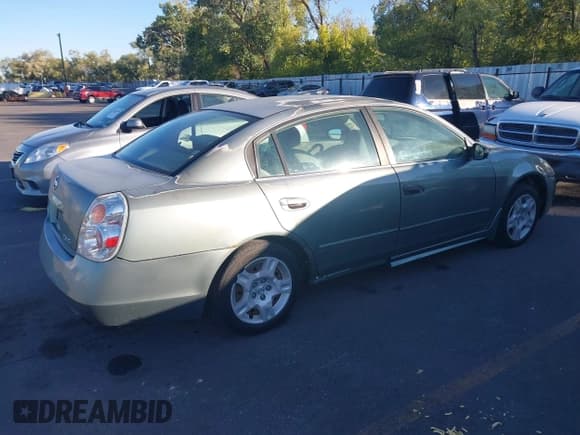 ✅ 2003 Nissan Altima S • VIN: 1N4AL11DX3C307008 • Лот: 43303222. Опубликован ранее на IAAI с пробегом 250 295 миль. Бесплатный доступ к архиву аукционных продаж из США и подробный отчёт об истории автомобиля на DreamBid. Изображение 4.