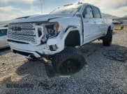 ✅ 2021 GMC Sierra 3500HD Denali • VIN: 1GT49WEY5MF267730 • Lot: 80920185. Wystawiony na Copart z przebiegiem 44 147 mil. Bezpłatny archiwum sprzedaży aukcyjnych z USA i szczegółowy raport historii pojazdu na DreamBid. Zdjęcie 1.