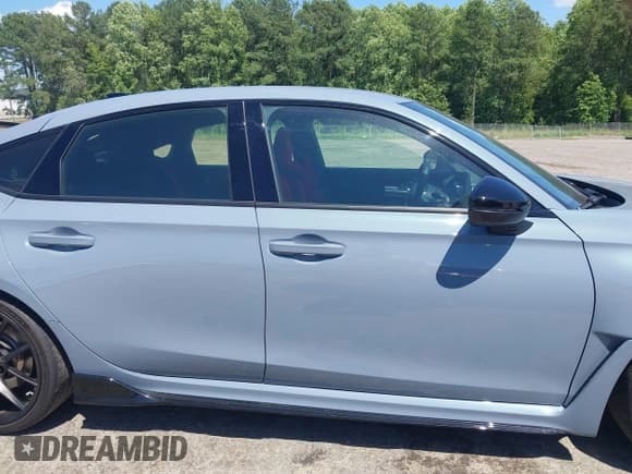 ✅ 2025 Honda Civic Type R • VIN: JHMFL5G4XSX003066 • Лот: 42527235. Опубликован ранее на IAAI с пробегом 12 098 миль. Бесплатный доступ к архиву аукционных продаж из США и подробный отчёт об истории автомобиля на DreamBid. Изображение 13.