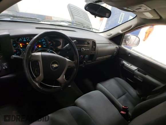 ✅ 2009 Chevrolet Silverado 2500HD LT • VIN: 1GCHK59K29E127525 • Лот: 87948455. Опубликован ранее на Copart с пробегом 128 402 миль. Бесплатный доступ к архиву аукционных продаж из США и подробный отчёт об истории автомобиля на DreamBid. Изображение 8.