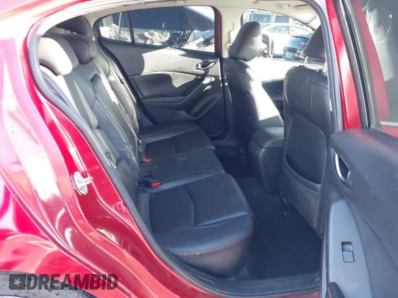 ✅ 2016 Mazda 3 S Touring • VIN: JM1BM1W39G1333208 • Lot: 41709485. Wystawiony na IAAI z przebiegiem 149 810 mil. Bezpłatny archiwum sprzedaży aukcyjnych z USA i szczegółowy raport historii pojazdu na DreamBid. Zdjęcie 8.