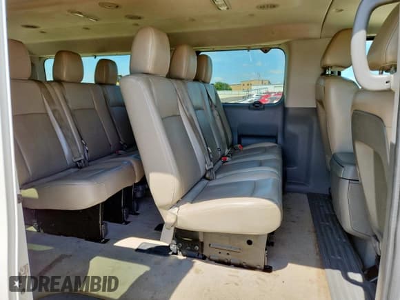 ✅ 2016 Nissan NV SV • VIN: 5BZAF0AA4GN853962 • Lot: 58565575. Listed on Copart with 176,744 mi. Free auction sales archive from the USA and detailed vehicle history report at DreamBid. Image 11.