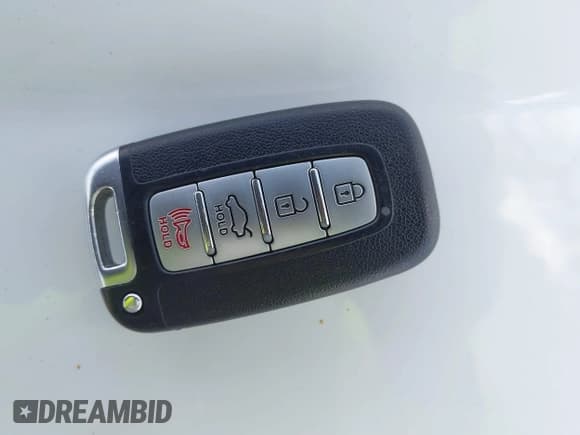 ✅ 2013 Hyundai Azera • VIN: KMHFG4JG5DA253948 • Лот: 42561868. Опубликован ранее на IAAI с пробегом 138 579 миль. Бесплатный доступ к архиву аукционных продаж из США и подробный отчёт об истории автомобиля на DreamBid. Изображение 11.