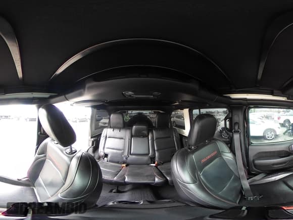 ✅ 2020 Jeep Wrangler Unlimited Rubicon • VIN: 1C4HJXFG0LW105930 • Лот: 42416479. Опубликован ранее на IAAI с пробегом 66 413 миль. Бесплатный доступ к архиву аукционных продаж из США и подробный отчёт об истории автомобиля на DreamBid. Изображение 19.