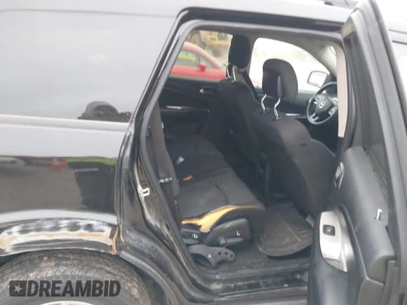 ✅ 2017 Dodge Journey SXT • VIN: 3C4PDDBG8HT592198 • Lot: 43627814. Wystawiony na IAAI z przebiegiem 170 000 mil. Bezpłatny archiwum sprzedaży aukcyjnych z USA i szczegółowy raport historii pojazdu na DreamBid. Zdjęcie 8.