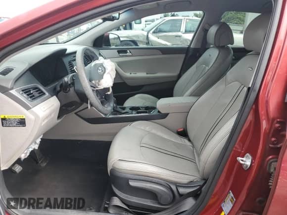 2016 Hyundai Sonata SE with VIN 5NPE24AF1GH297500, listed as a Copart auction lot 85482905 with 122,908 mi miles and Salvage title. Bid and sale history available at DreamBid. Image 7.